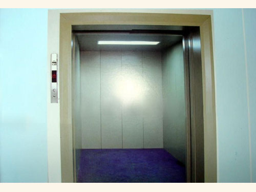 ���̰���